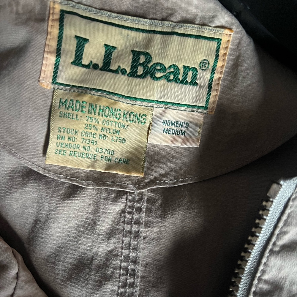 L.L. Bean Beige Utility Jacket with Hood - Picture 6 of 9